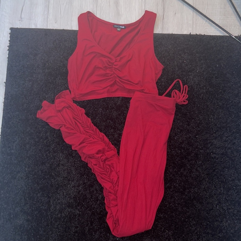 FashionNova Burgendy Ribbed Set